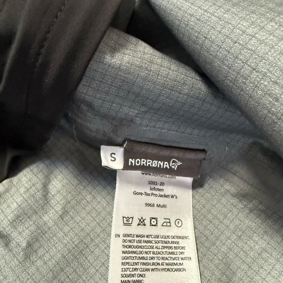 Norrøna women’s ski technical jacket & tech ski pants. - Picture 8 of 15